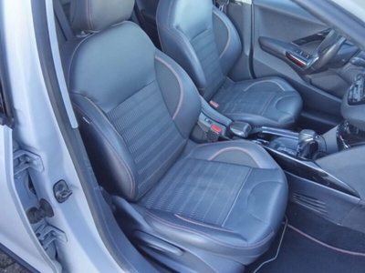 Peugeot 2008 Turbo 110 EAT6 S&S GT Line (11)