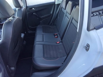 Peugeot 2008 Turbo 110 EAT6 S&S GT Line (13)