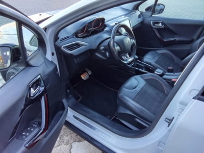 Peugeot 2008 Turbo 110 EAT6 S&S GT Line (14)