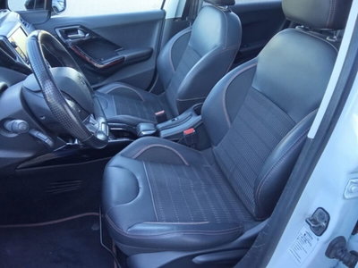 Peugeot 2008 Turbo 110 EAT6 S&S GT Line (15)