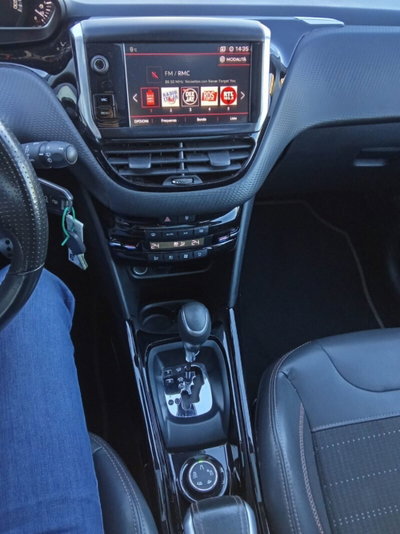 Peugeot 2008 Turbo 110 EAT6 S&S GT Line (19)