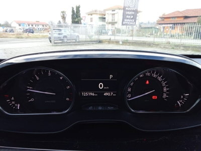 Peugeot 2008 120 EAT6 S&S Allure (17)