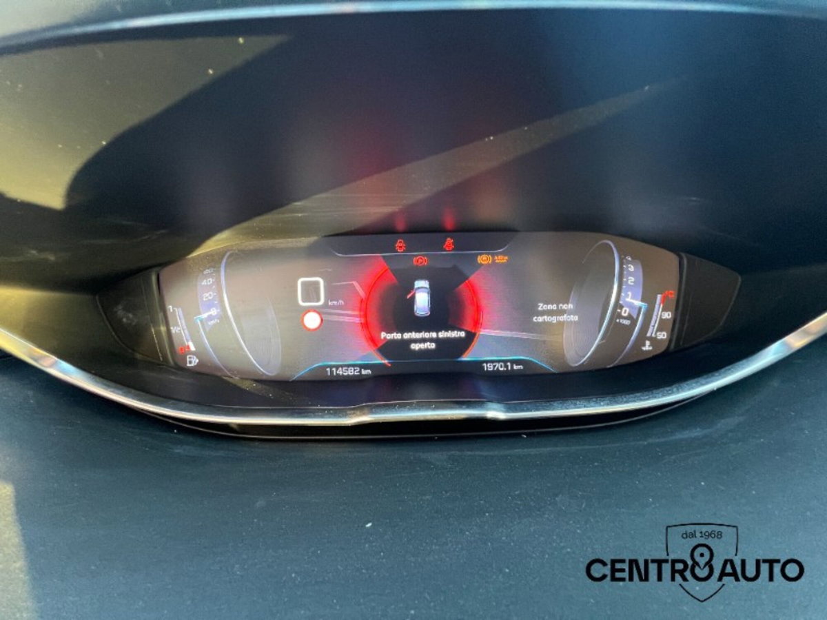 Peugeot 3008 BlueHDi 130 S&S EAT8 GT Line (17)