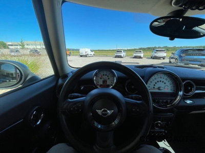 MINI Mini 1.6 16V Cooper D (12)