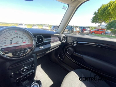 MINI Mini 1.6 16V Cooper D (18)