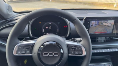 Fiat 600 1.2 hybrid Business 110cv auto (16)