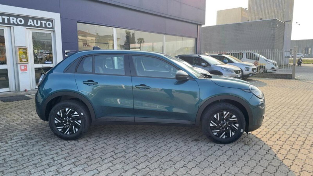 Fiat 600 1.2 hybrid Business 110cv auto (2)