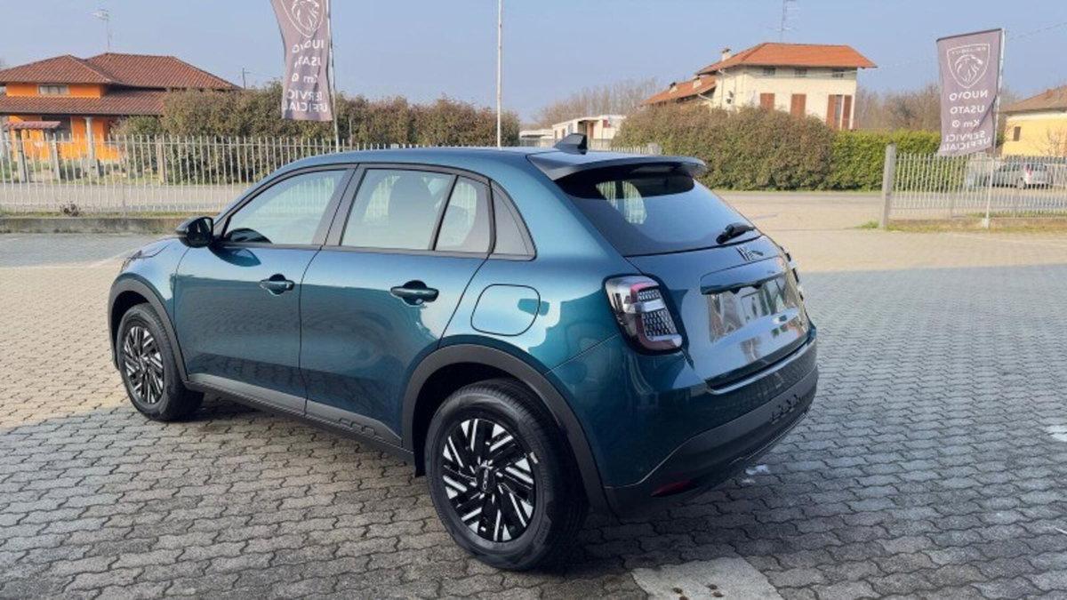 Fiat 600 1.2 hybrid Business 110cv auto (5)
