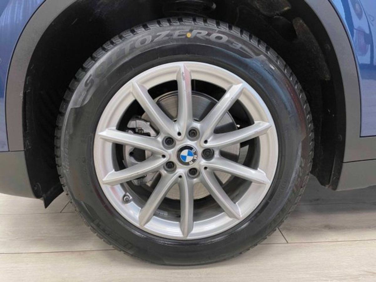 BMW X1 sDrive18d Advantage (15)