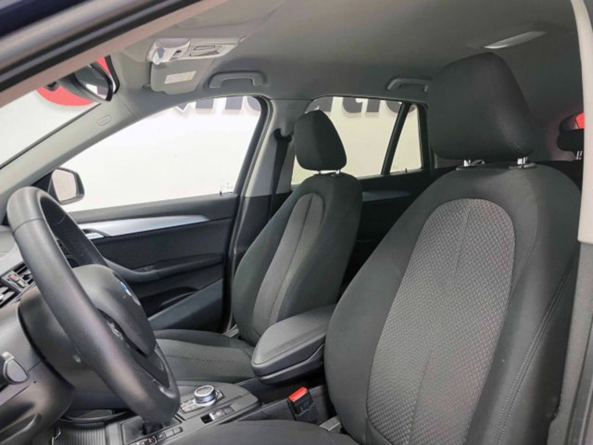 BMW X1 sDrive18d Advantage (17)