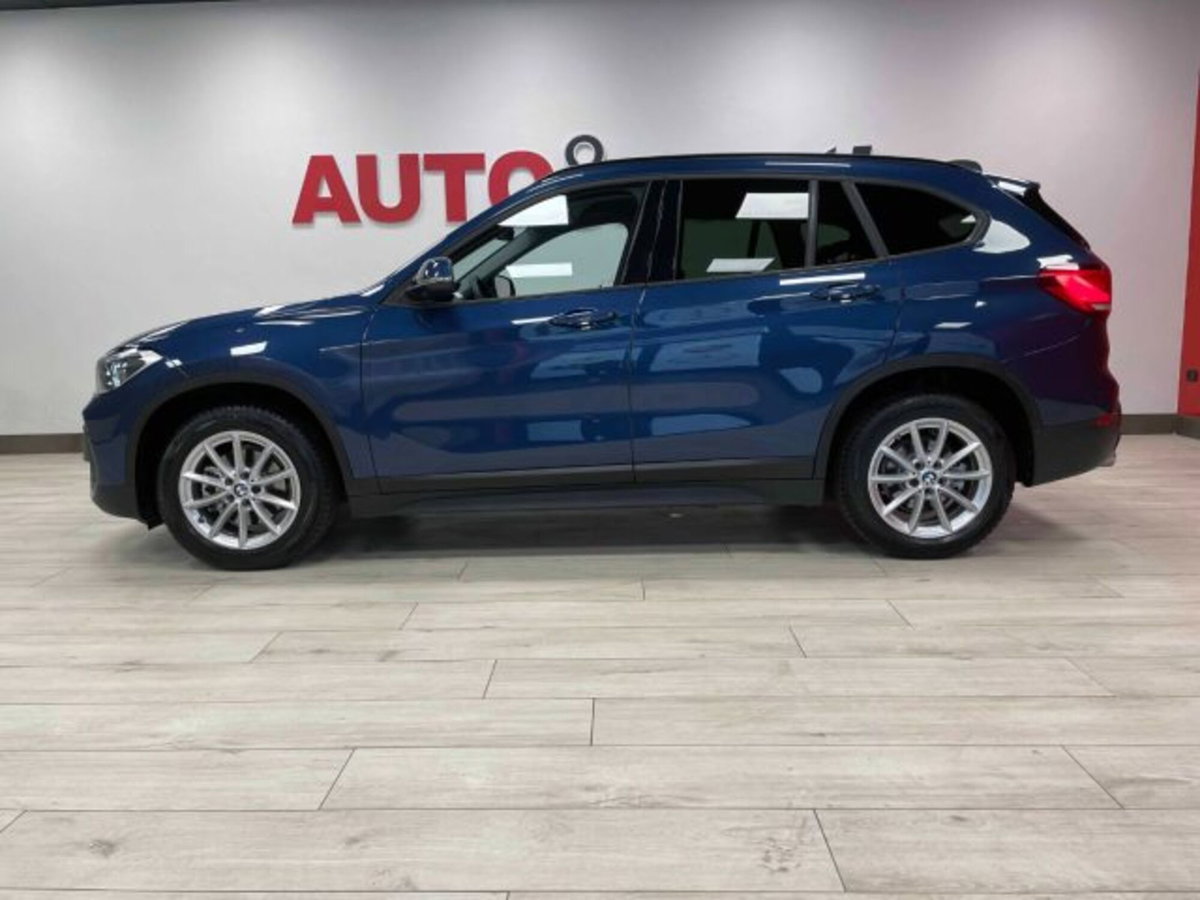 BMW X1 sDrive18d Advantage (6)