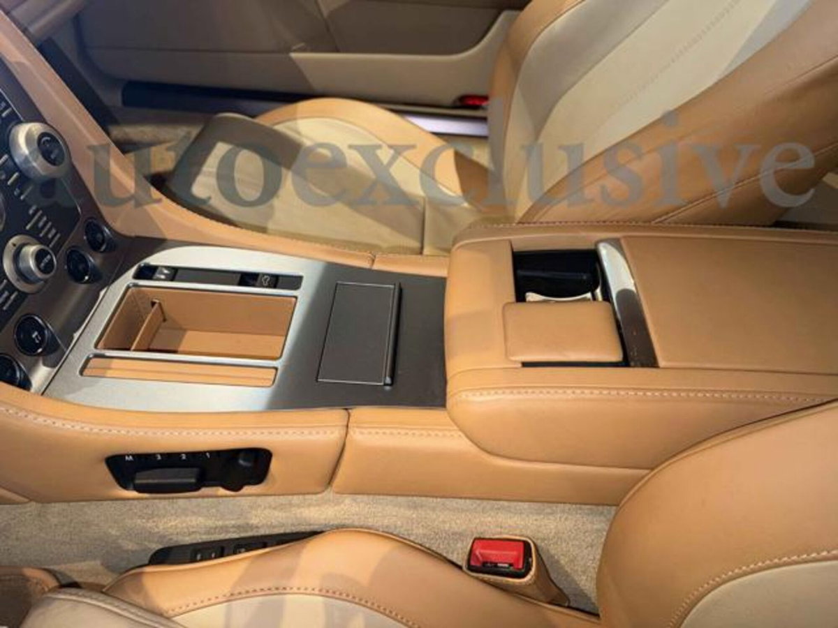 Aston Martin DB9 DB9 Coupè (13)