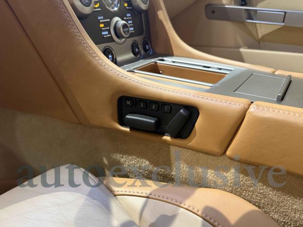 Aston Martin DB9 DB9 Coupè (16)