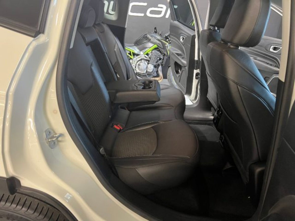 Jeep Compass 1.3 T4 190CV PHEV AT6 4xe Limited (18)
