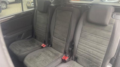 Volkswagen Touran 2.0 TDI 150 CV SCR Executive BlueMotion Technology (7)