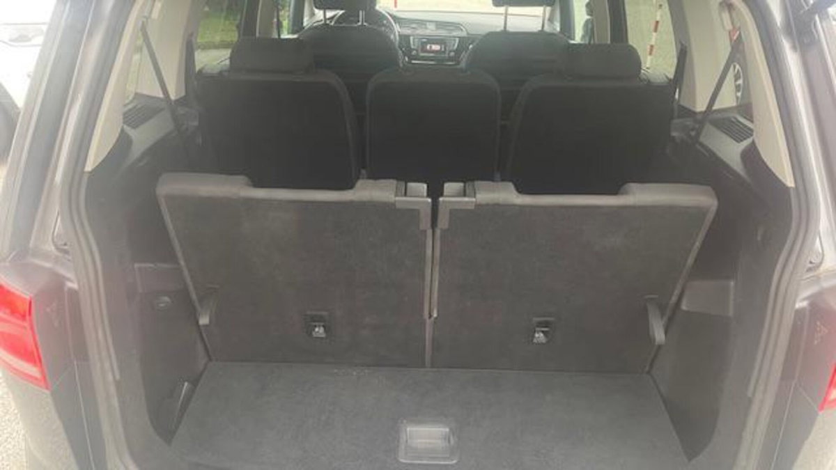Volkswagen Touran 2.0 TDI 150 CV SCR Executive BlueMotion Technology (8)