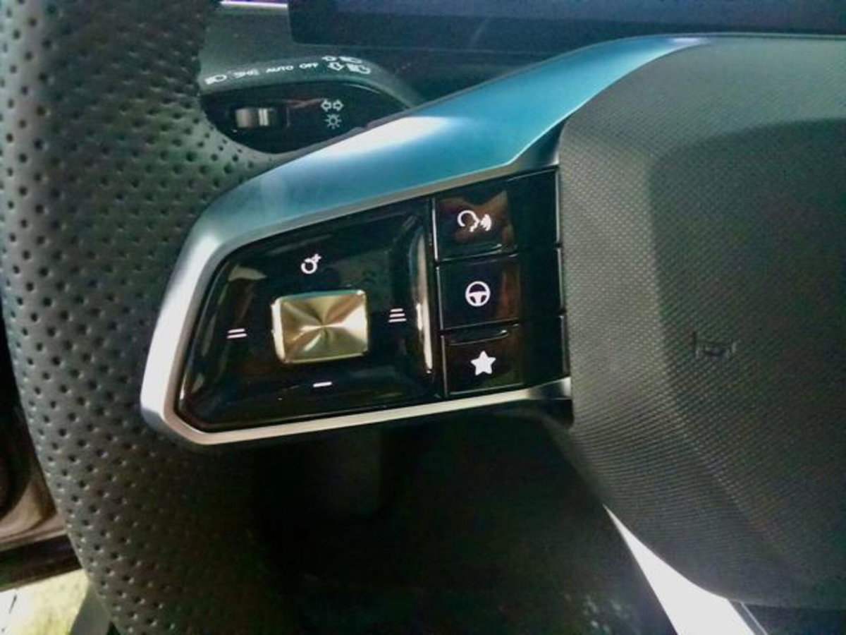 Mg HS HS 1.5T-GDI Luxury (11)