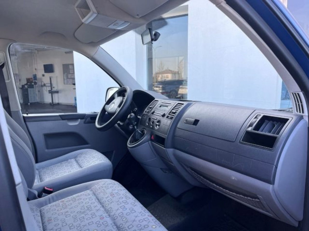Volkswagen Veicoli Commerciali Transporter Furgone 1.9 TDI/102CV PC Kombi (11)