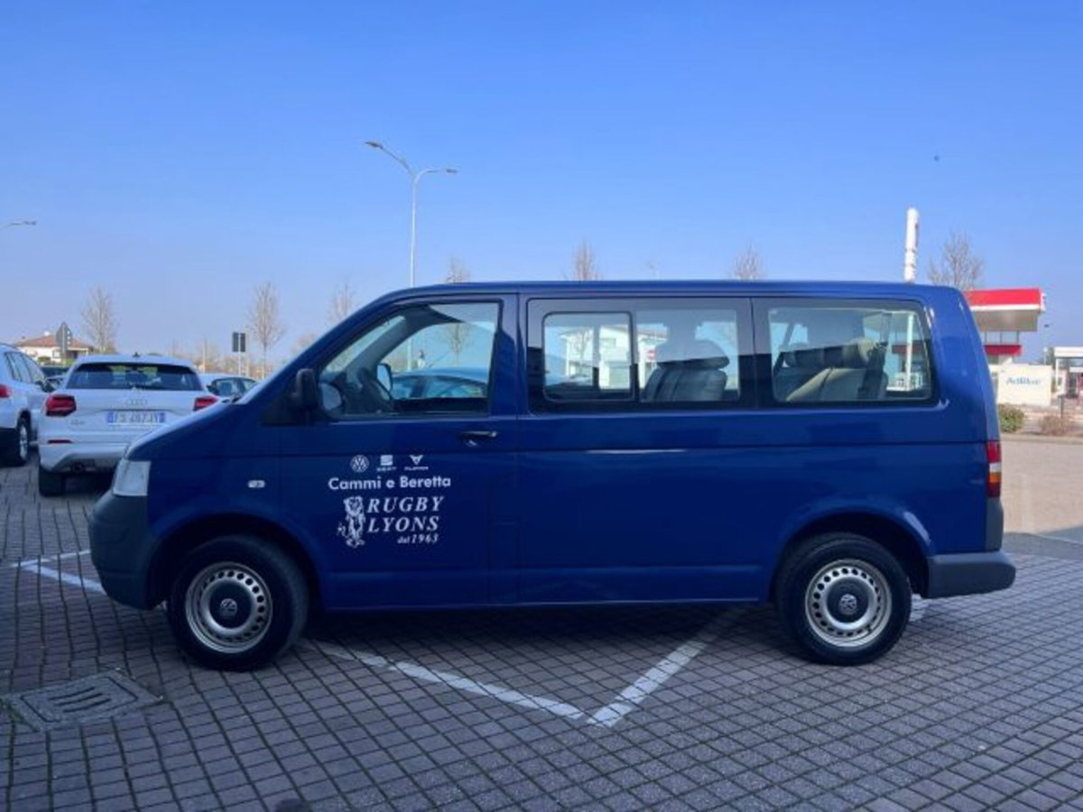 Volkswagen Veicoli Commerciali Transporter Furgone 1.9 TDI/102CV PC Kombi (3)