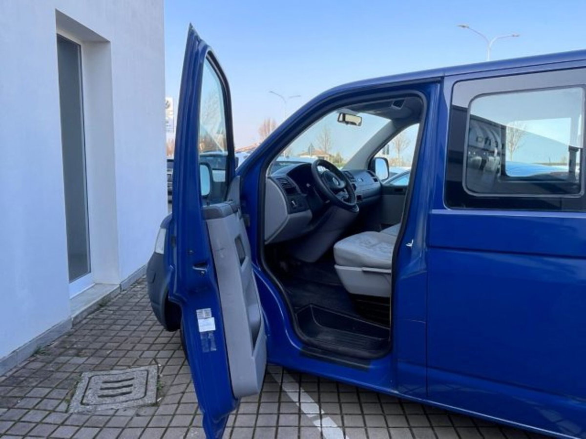 Volkswagen Veicoli Commerciali Transporter Furgone 1.9 TDI/102CV PC Kombi (4)
