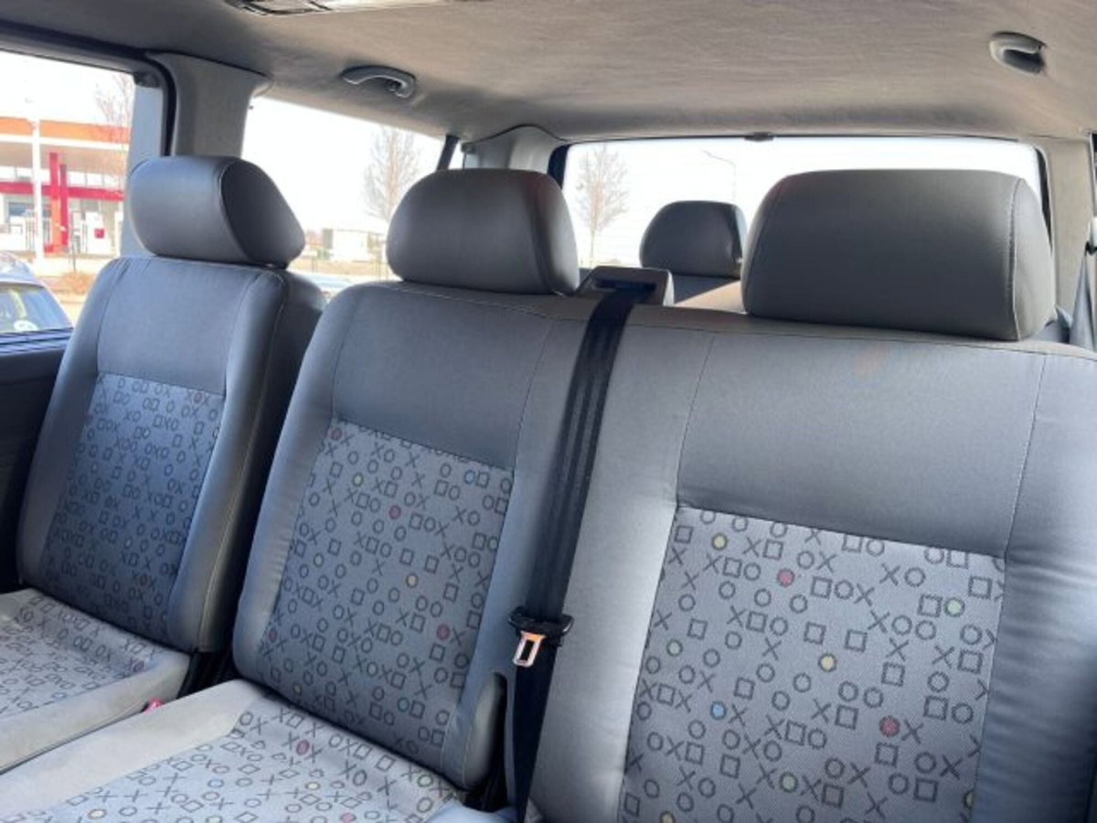 Volkswagen Veicoli Commerciali Transporter Furgone 1.9 TDI/102CV PC Kombi (8)