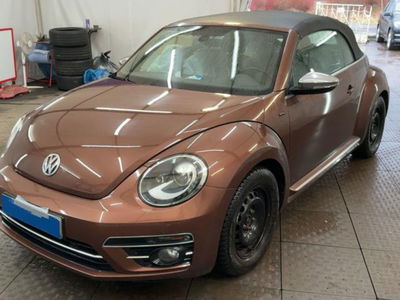 Volkswagen Maggiolino Cabrio 2.0 TDI Design BlueMotion Technology usata