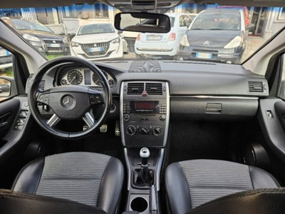 Mercedes-Benz Classe B 180 CDI Sport (10)