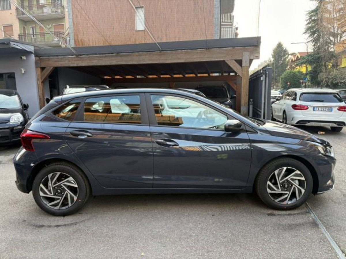 Hyundai i20 1.0 t-gdi Connectline 90cv dct (3)