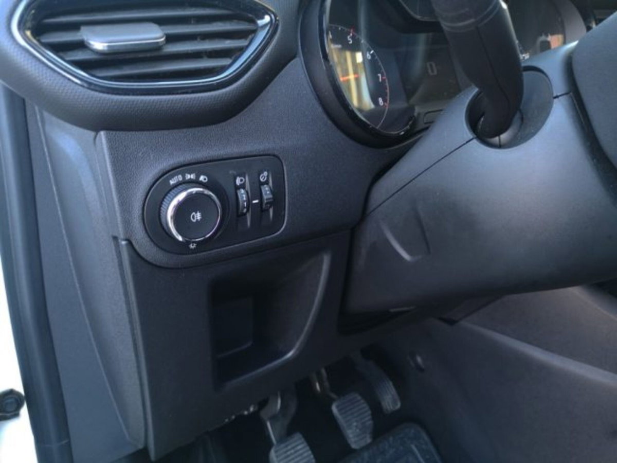 Opel Crossland 1.5 ecotec Ultimate 110cv (15)