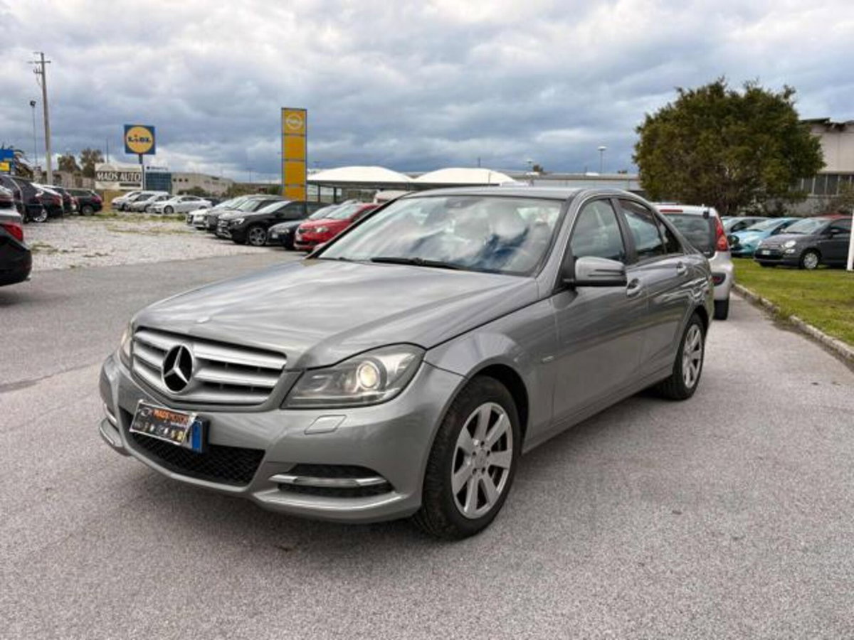 Mercedes-Benz Classe C 200 CDI BlueEFFICIENCY Elegance (2)