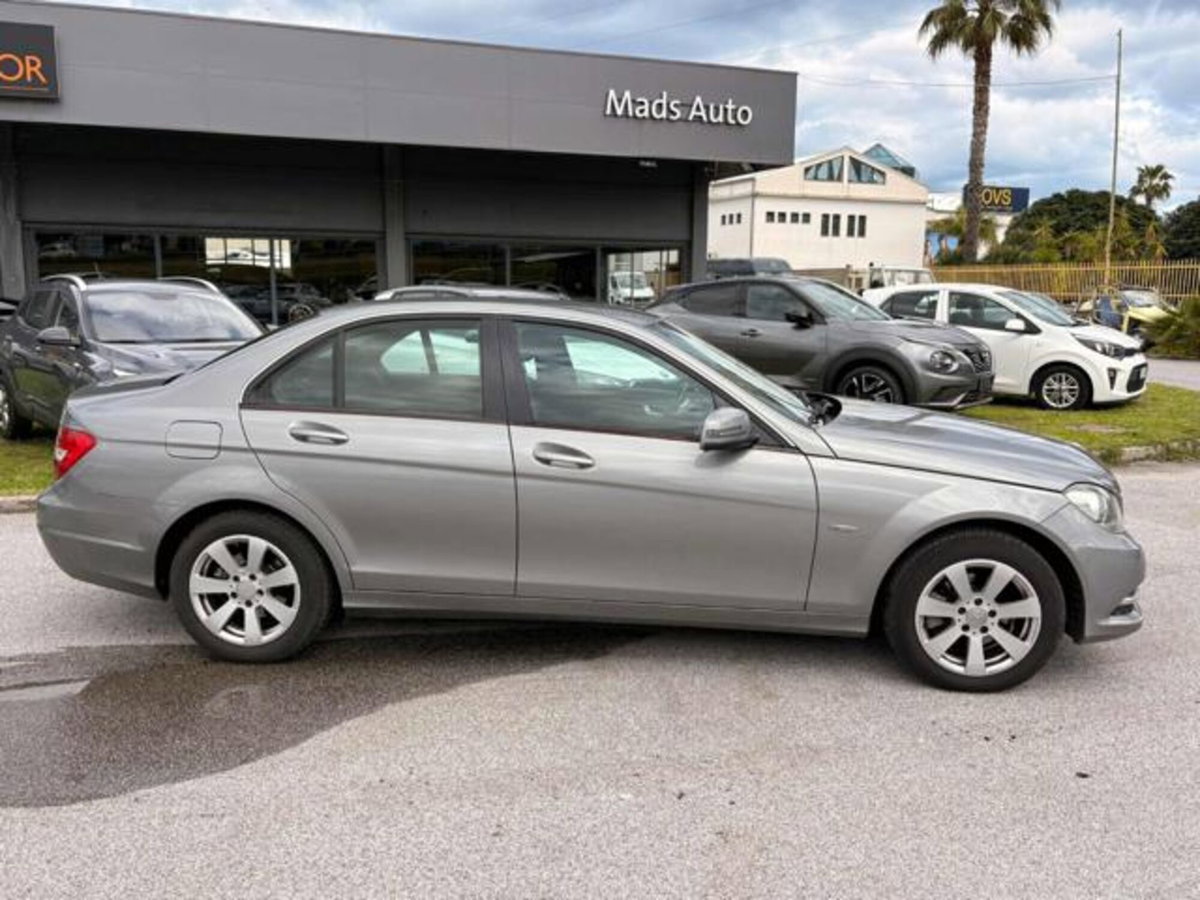 Mercedes-Benz Classe C 200 CDI BlueEFFICIENCY Elegance (3)