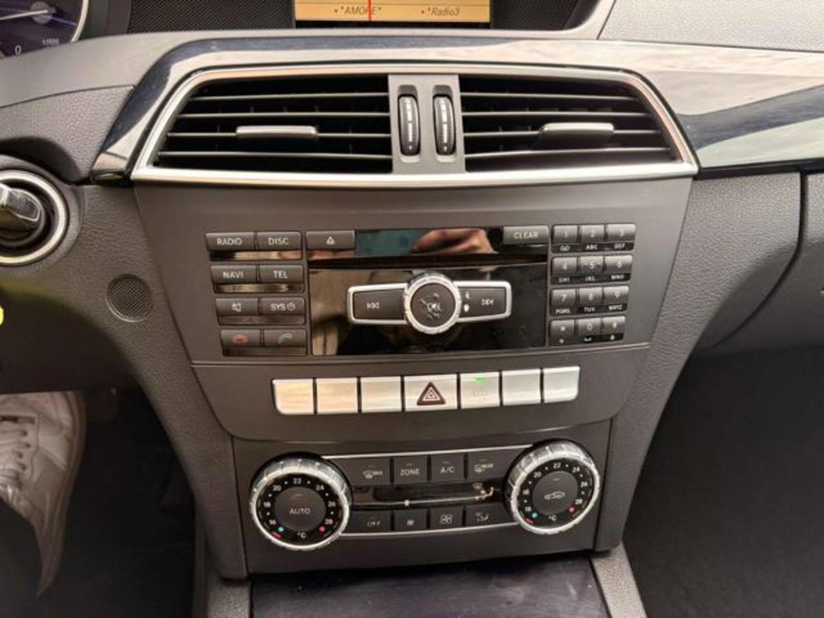 Mercedes-Benz Classe C 200 CDI BlueEFFICIENCY Elegance (8)