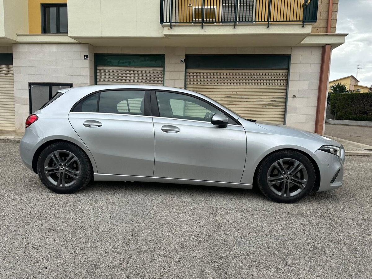 Mercedes-Benz Classe A 180 d Automatic Business (4)