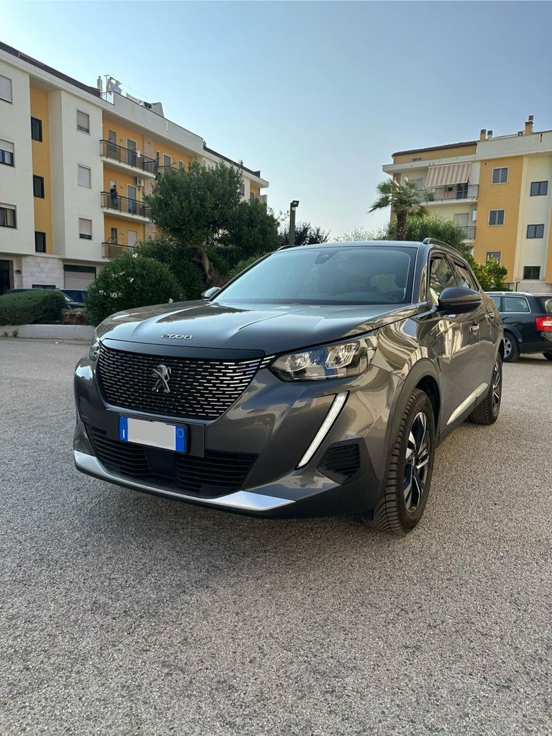 Peugeot 2008 BlueHDi 100 S&S Allure Navi Pack