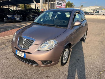 Lancia Ypsilon 1.3 MJT 75 CV Elle usata