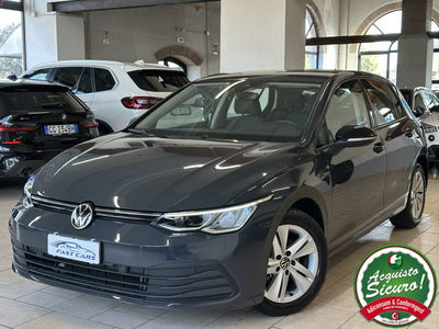 Volkswagen Golf 2.0 TDI 150 CV DSG SCR Life usata