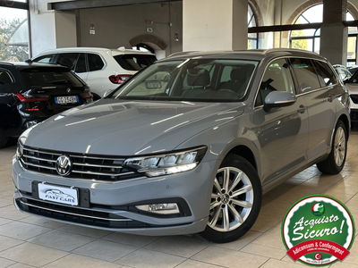 Volkswagen Passat Variant 2.0 TDI DSG Business BlueMotion Tech usata