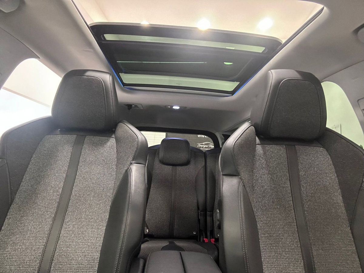 Peugeot 5008 BlueHDi 130 S&S Allure (14)