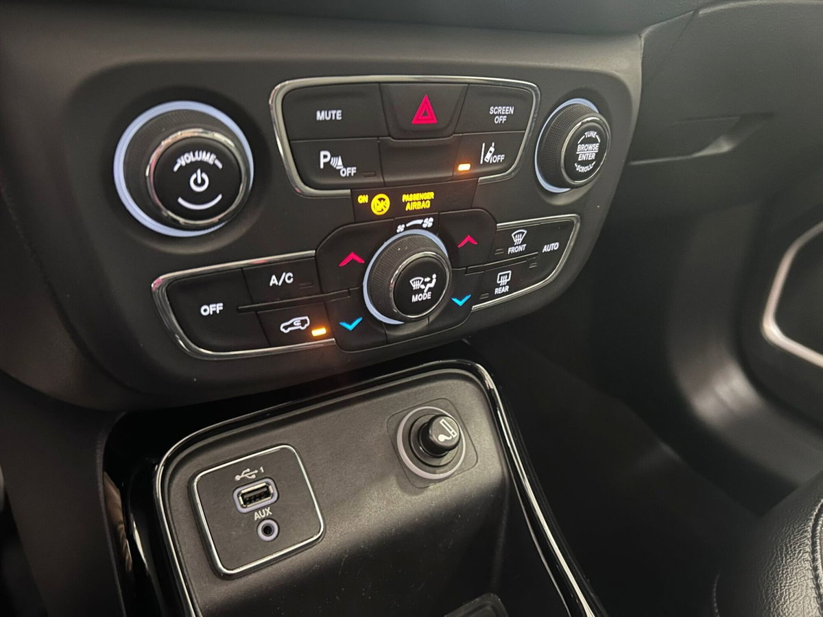Jeep Compass 1.6 Multijet II 2WD Limited (15)