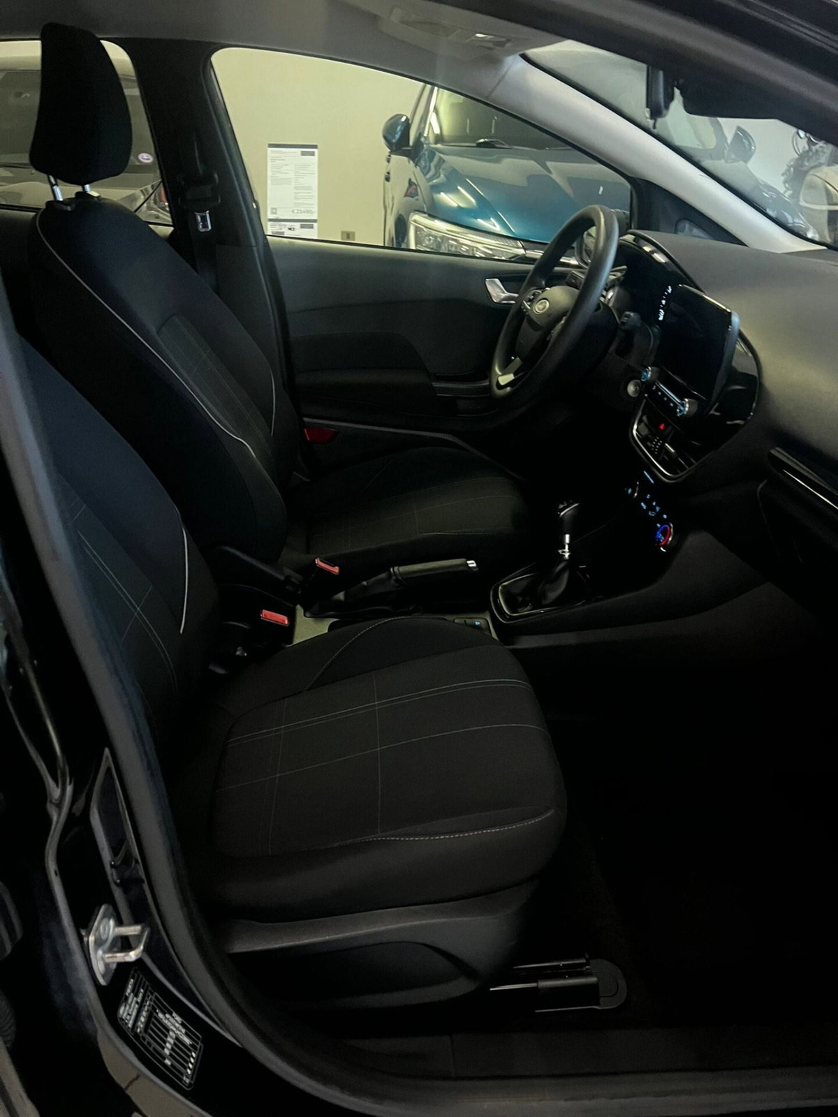 Ford Fiesta 1.5 TDCi 5 porte Titanium (13)
