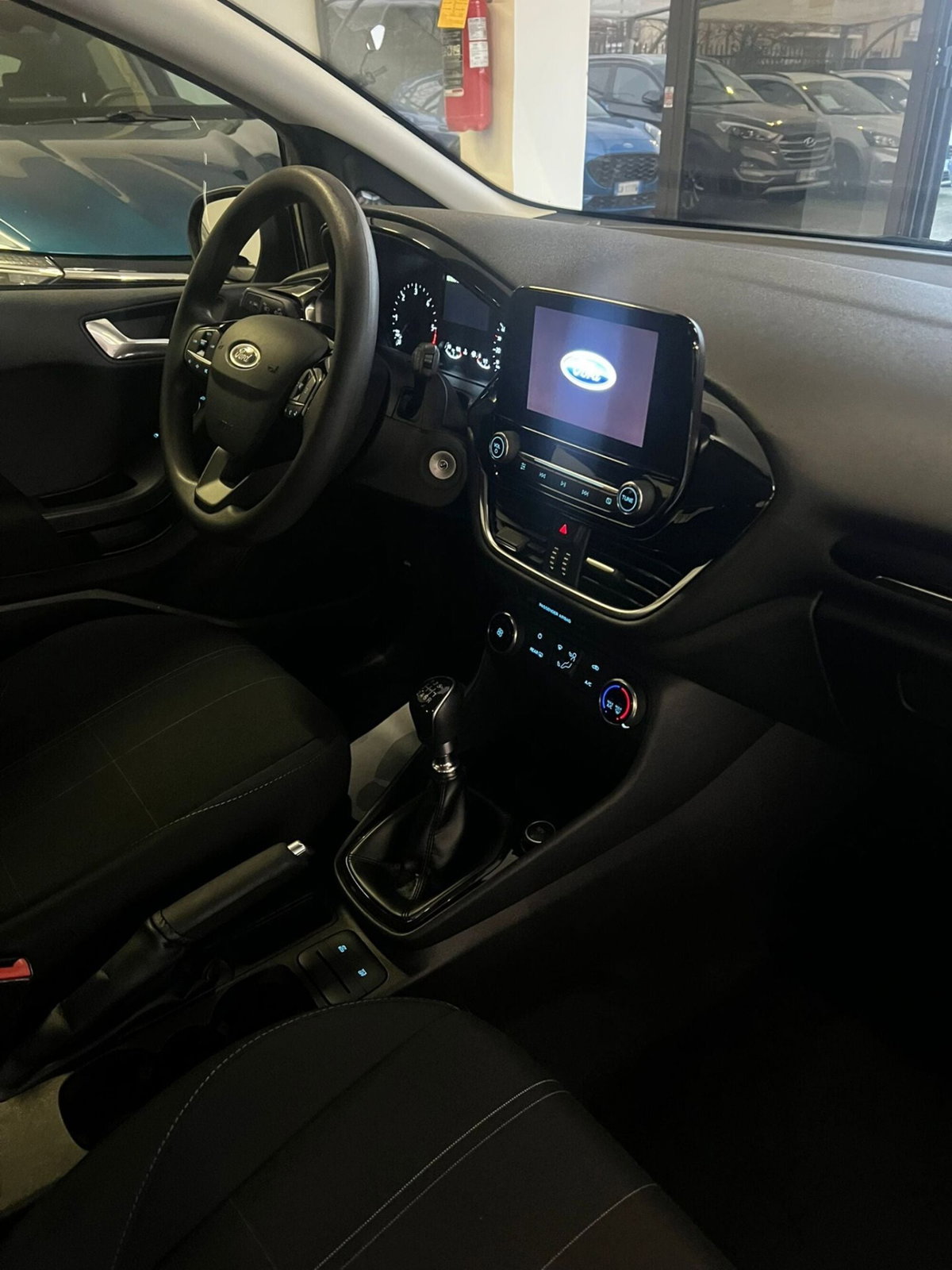 Ford Fiesta 1.5 TDCi 5 porte Titanium (15)