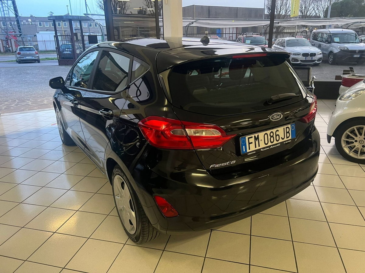 Ford Fiesta 1.5 TDCi 5 porte Titanium (6)