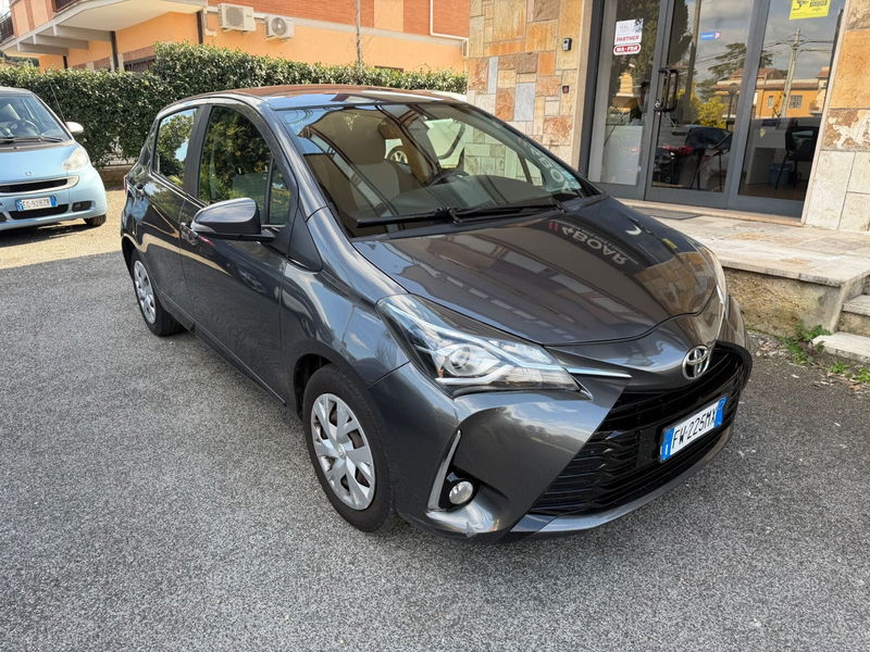 Toyota Yaris 1.0 72 CV 5 porte Lounge