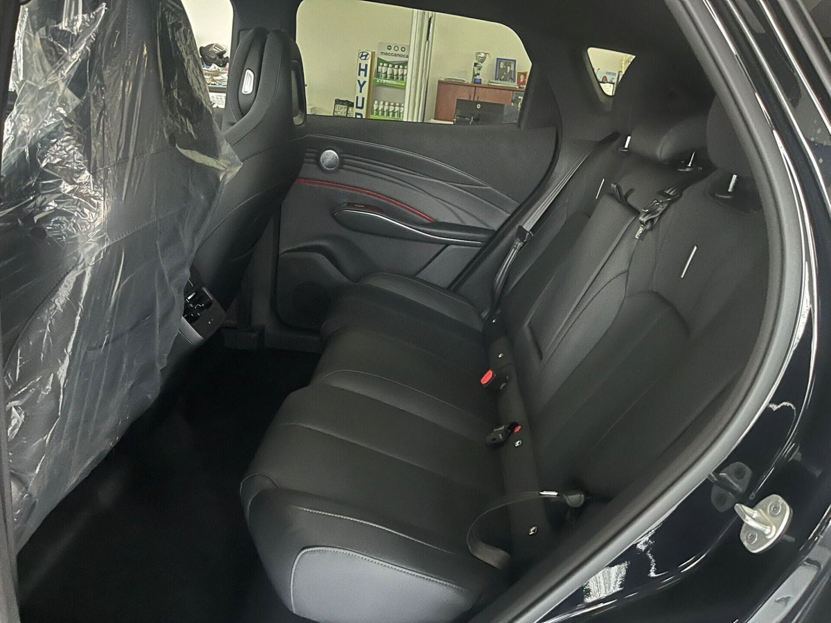Omoda Omoda 7 SHS-P 1.5 tgdi phev Pure (11)