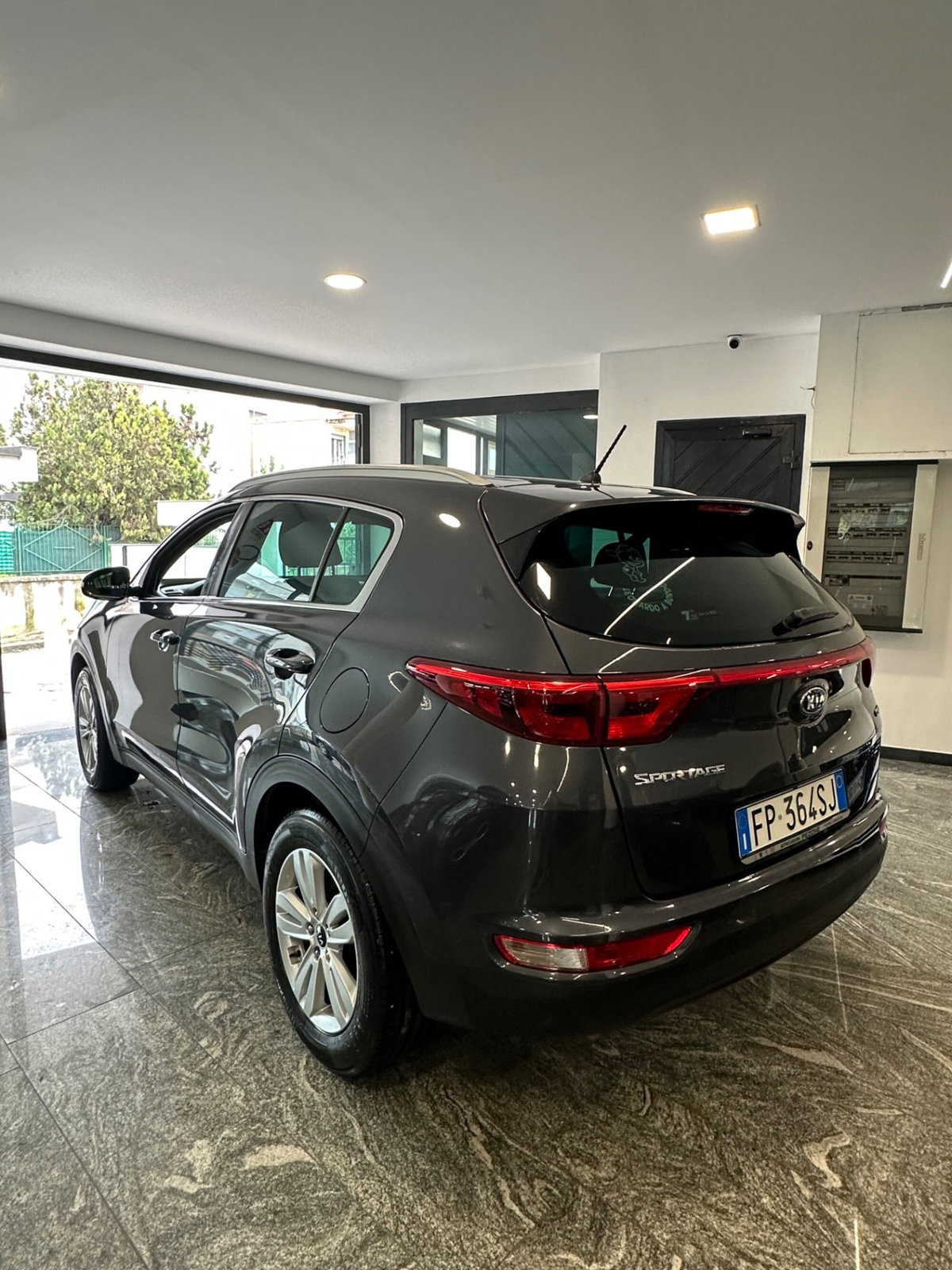 Kia Sportage 1.7 CRDI 2WD Urban (6)