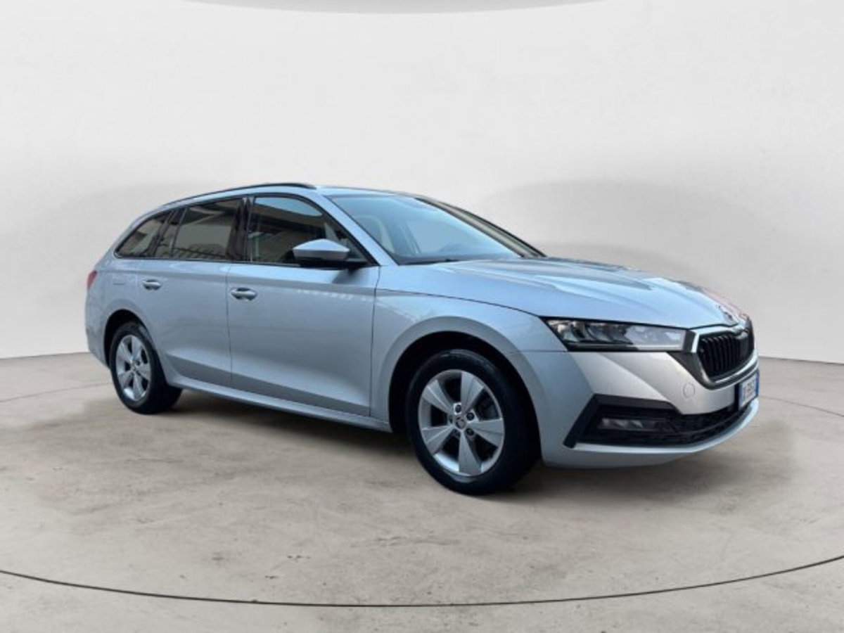 Skoda Octavia Station Wagon 2.0 TDI EVO SCR DSG Wagon Style (6)
