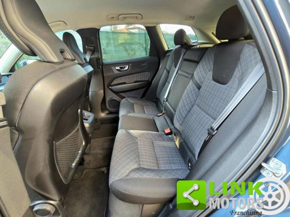 Volvo XC60 2.0 b4 Core auto (11)