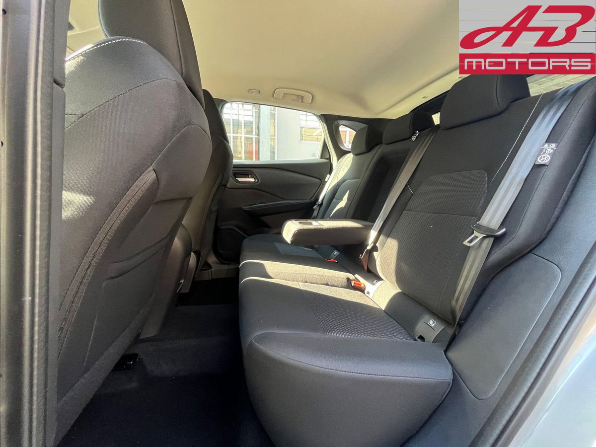 Nissan Qashqai 1.3 mhev Acenta 2wd 140cv (11)