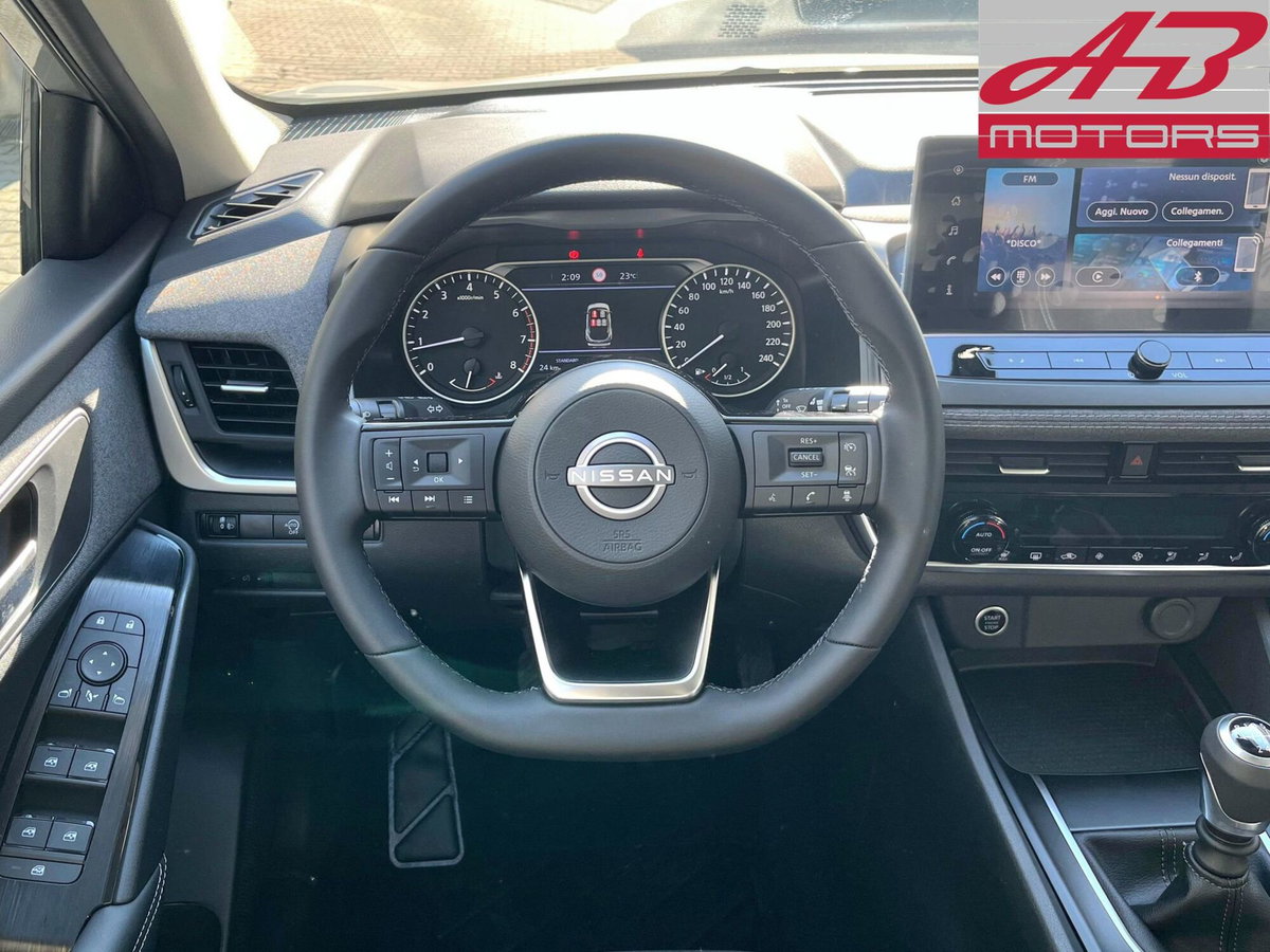 Nissan Qashqai 1.3 mhev Acenta 2wd 140cv (13)