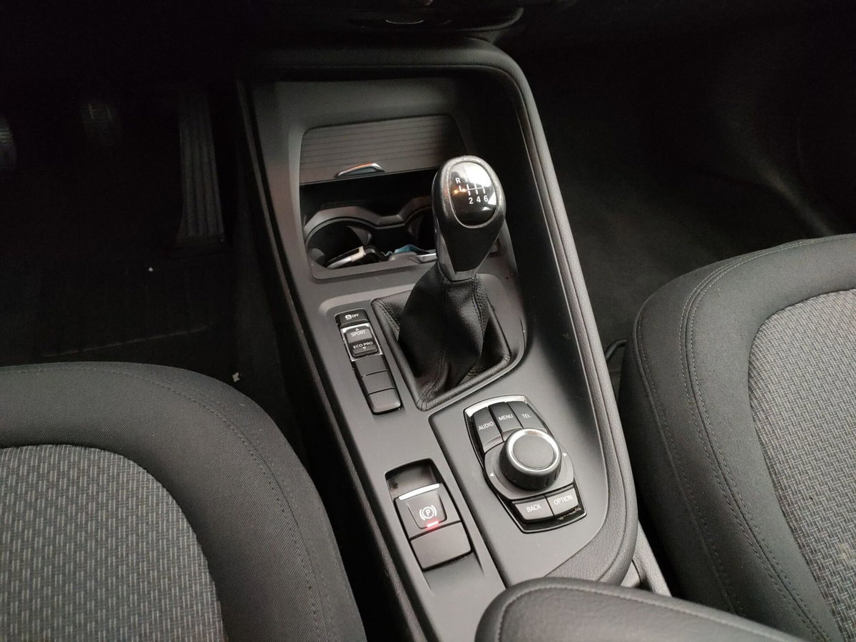 BMW X1 sDrive16d Advantage (13)